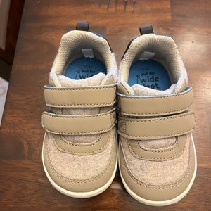 Toddler boy shoes stride rite